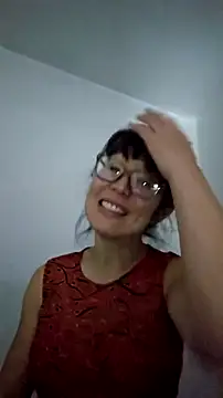 Snapshot of LeemaBean chatting on October 2025 06:41:02 PM LeemaBean online show from October 2025 06:41:02 PM