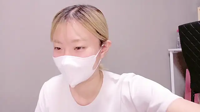 Snapshot of Nana__ch chatting on October 2025 04:02:02 AM Nana ch online show from October 2025 04:02:02 AM