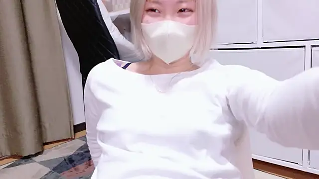 Nana  ch online show from March 2026 06:33:01 PM