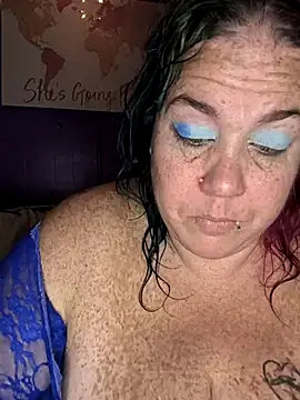 Courdles online show from December 2025 09:58:01 AM