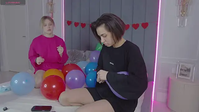 Snapshot of VioletAsh chatting on March 2026 05:13:02 AM VioletAsh online show from March 2026 05:13:02 AM