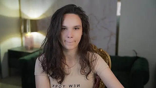 Snapshot of Cleo054 chatting on April 2026 10:38:02 AM Cleo054 online show from April 2026 10:38:02 AM