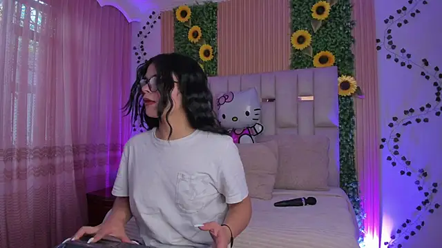 Jade Nmm online show from September 2025 01:11:02 PM