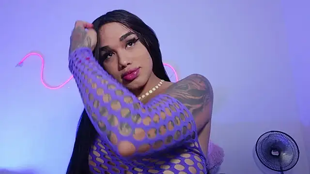 Snapshot of alejadolly chatting on March 2026 05:11:01 AM alejadolly online show from March 2026 05:11:01 AM