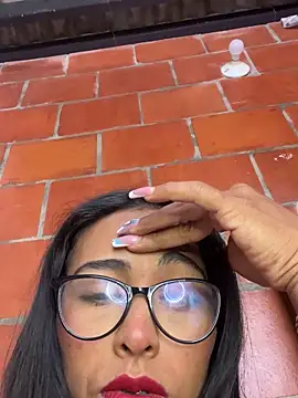 Emma  cumlovee online show from April 2026 01:41:01 PM