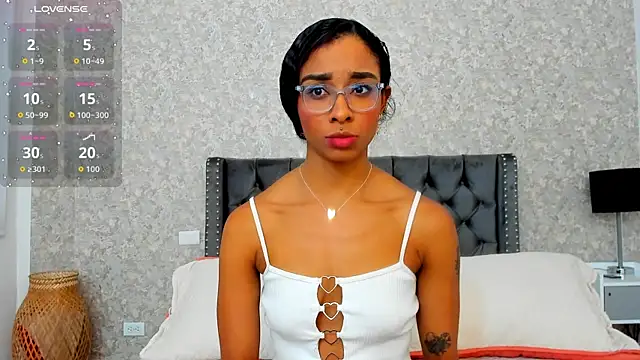 Snapshot of Cataleya_Wayne chatting on September 2025 07:47:01 PM Cataleya Wayne online show from September 2025 07:47:01 PM