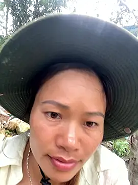 Snapshot of Xudaymin chatting on September 2025 09:33:01 AM Xudaymin online show from September 2025 09:33:01 AM