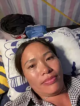 Snapshot of Xudaymin chatting on September 2025 12:40:02 PM Xudaymin online show from September 2025 12:40:02 PM