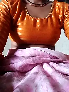 Snapshot of Hut_rotu_cute chatting on September 2025 08:47:01 AM Hut rotu cute online show from September 2025 08:47:01 AM