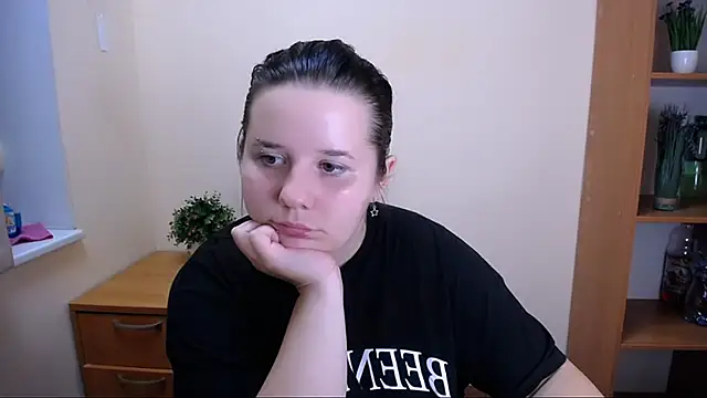 Snapshot of Mina_sky_ chatting on September 2025 01:10:01 PM Mina sky  online show from September 2025 01:10:01 PM