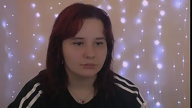 Snapshot of Mina_sky_ chatting on October 2025 09:53:01 AM Mina sky  online show from October 2025 09:53:01 AM