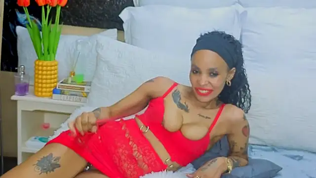 CaramelNatashaxx online show from October 2025 05:01:01 PM