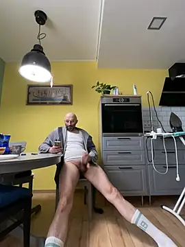 smint06 online show from March 2026 10:32:02 AM