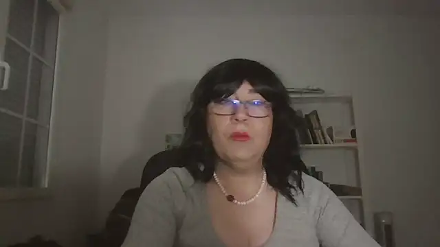 nataliacd online show from December 2025 05:30:01 PM