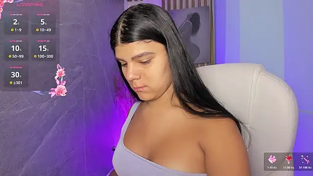 Snapshot of PauliinaBelle_ chatting on April 2026 01:25:02 PM PauliinaBelle online show from April 2026 01:25:02 PM