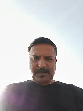 vardh033 online show from December 2025 05:46:02 AM