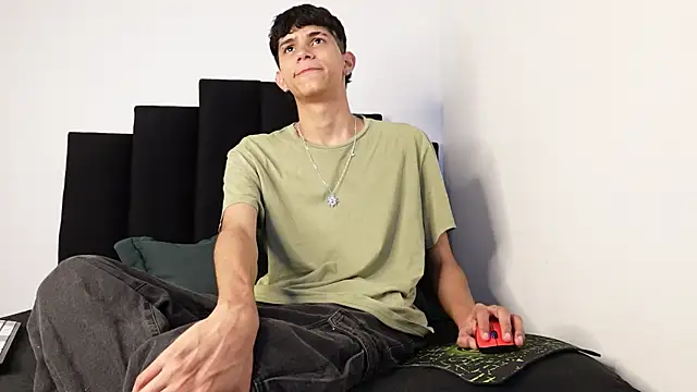 alexmark  online show from October 2025 01:19:01 PM