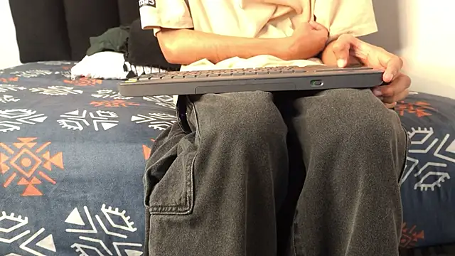 alexmark  online show from January 2026 07:08:02 PM