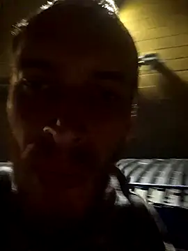 Snapshot of Leshok chatting on November 2025 06:01:01 AM Leshok online show from November 2025 06:01:01 AM