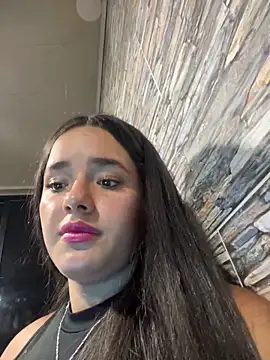 Luciaparker03 online show from September 2025 10:57:01 PM