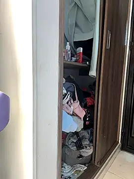 evelyn 1702 online show from November 2025 07:54:01 PM