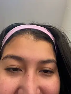 evelyn 1702 online show from November 2025 07:52:02 PM