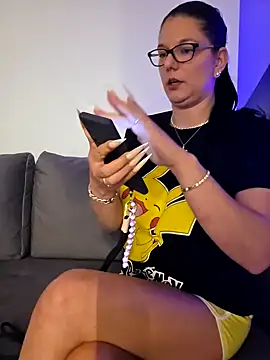 Swiss Lady online show from September 2025 08:34:01 PM