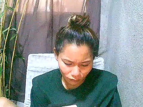 Snapshot of Sweeetgurll chatting on May 2026 09:26:01 AM Sweeetgurll online show from May 2026 09:26:01 AM