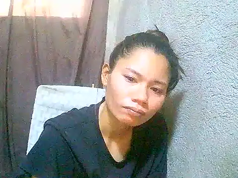 Snapshot of Sweeetgurll chatting on May 2026 01:11:02 AM Sweeetgurll online show from May 2026 01:11:02 AM