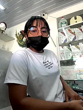 Kyra  Rose online show from December 2025 06:47:02 PM