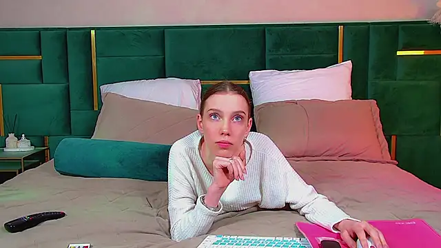 VeronicaVances online show from May 2026 08:06:02 PM