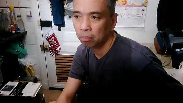 Snapshot of masculado69 chatting on April 2026 08:01:01 AM masculado69 online show from April 2026 08:01:01 AM
