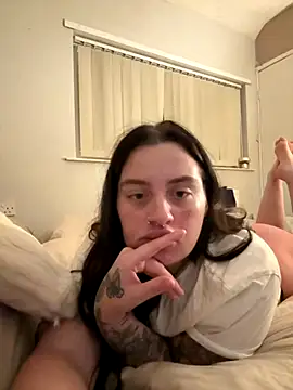 Victoriasteel online show from October 2025 11:03:02 PM