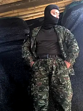 lamejorpene online show from April 2026 05:43:01 PM