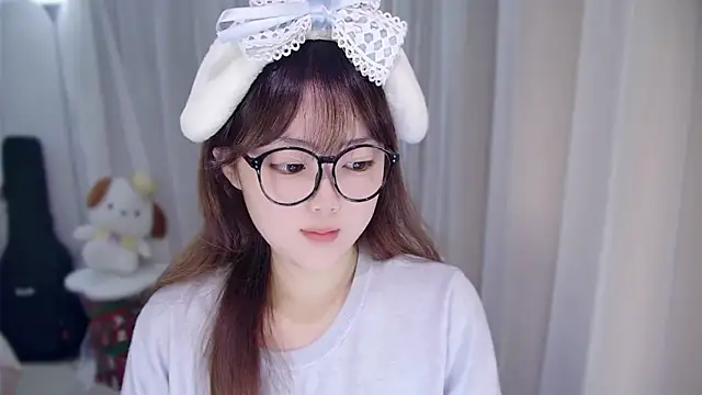 YUANYUAN-A online show from March 2026 12:52:02 PM