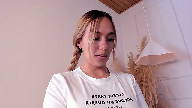 nikolevoshkie  online show from March 2026 07:52:01 PM