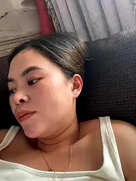 Snapshot of han-cute chatting on September 2025 03:06:02 AM han-cute online show from September 2025 03:06:02 AM