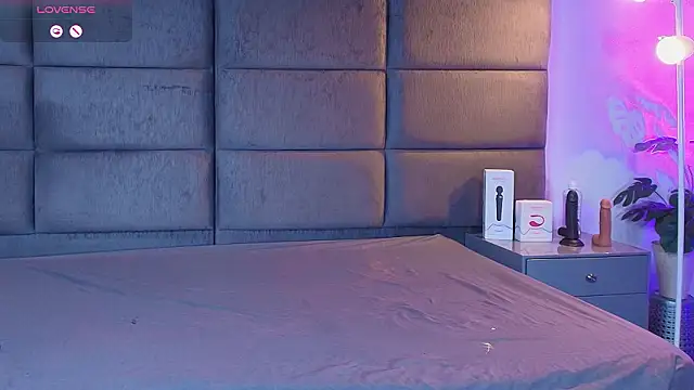 Slenna Moon online show from February 2026 12:31:01 AM