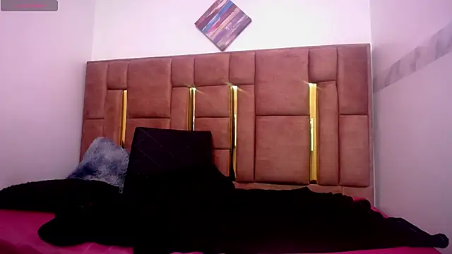 KENDALL ART online show from January 2026 05:01:01 AM