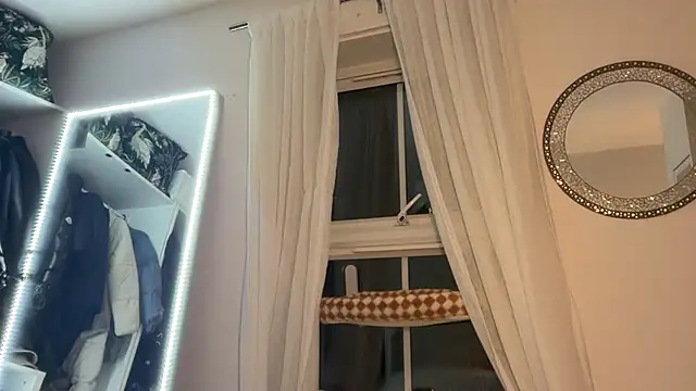 KayleeBella online show from February 2026 08:05:01 PM