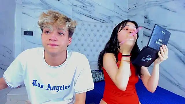 Ari and Storm online show from September 2025 09:07:02 PM