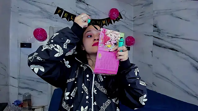 Ari and Storm online show from March 2026 01:39:01 PM