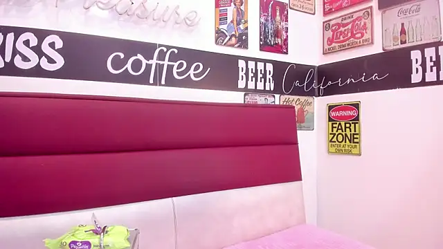 Scarlett 14  online show from November 2025 03:07:01 AM