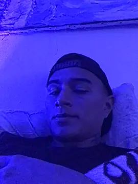 LiamDeep online show from September 2025 01:00:01 PM