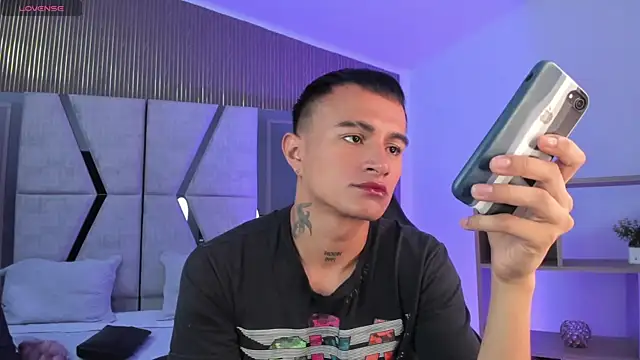 LiamDeep online show from February 2026 08:50:01 PM