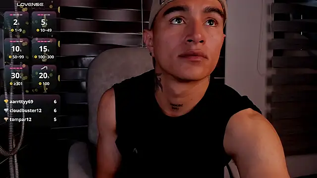 Snapshot of LiamDeep chatting on May 2026 08:26:02 PM LiamDeep online show from May 2026 08:26:02 PM