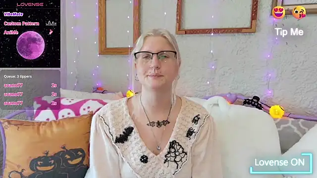 samanthamalichite online show from September 2025 02:43:01 PM