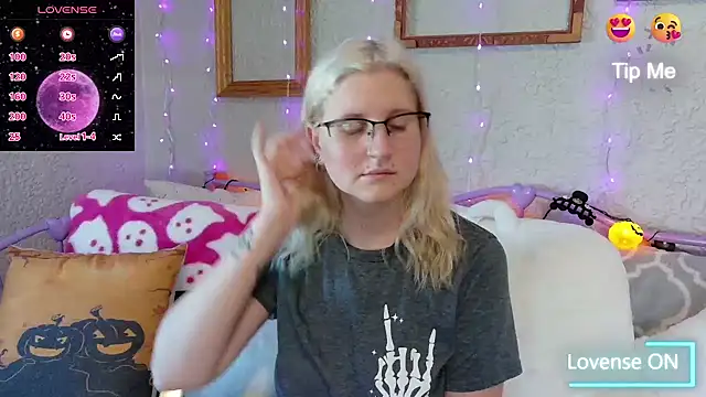 samanthamalichite online show from September 2025 07:19:02 PM