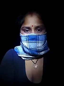 Sheema tyagi online show from October 2025 10:43:02 PM