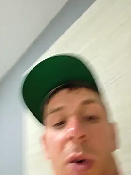 Snapshot of cuteqaldo chatting on May 2026 02:44:01 PM cuteqaldo online show from May 2026 02:44:01 PM